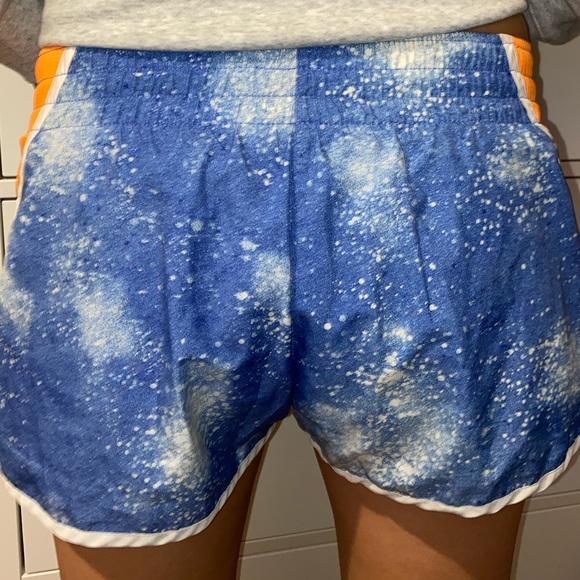 Nike Workout Shorts - Picture 5 of 7